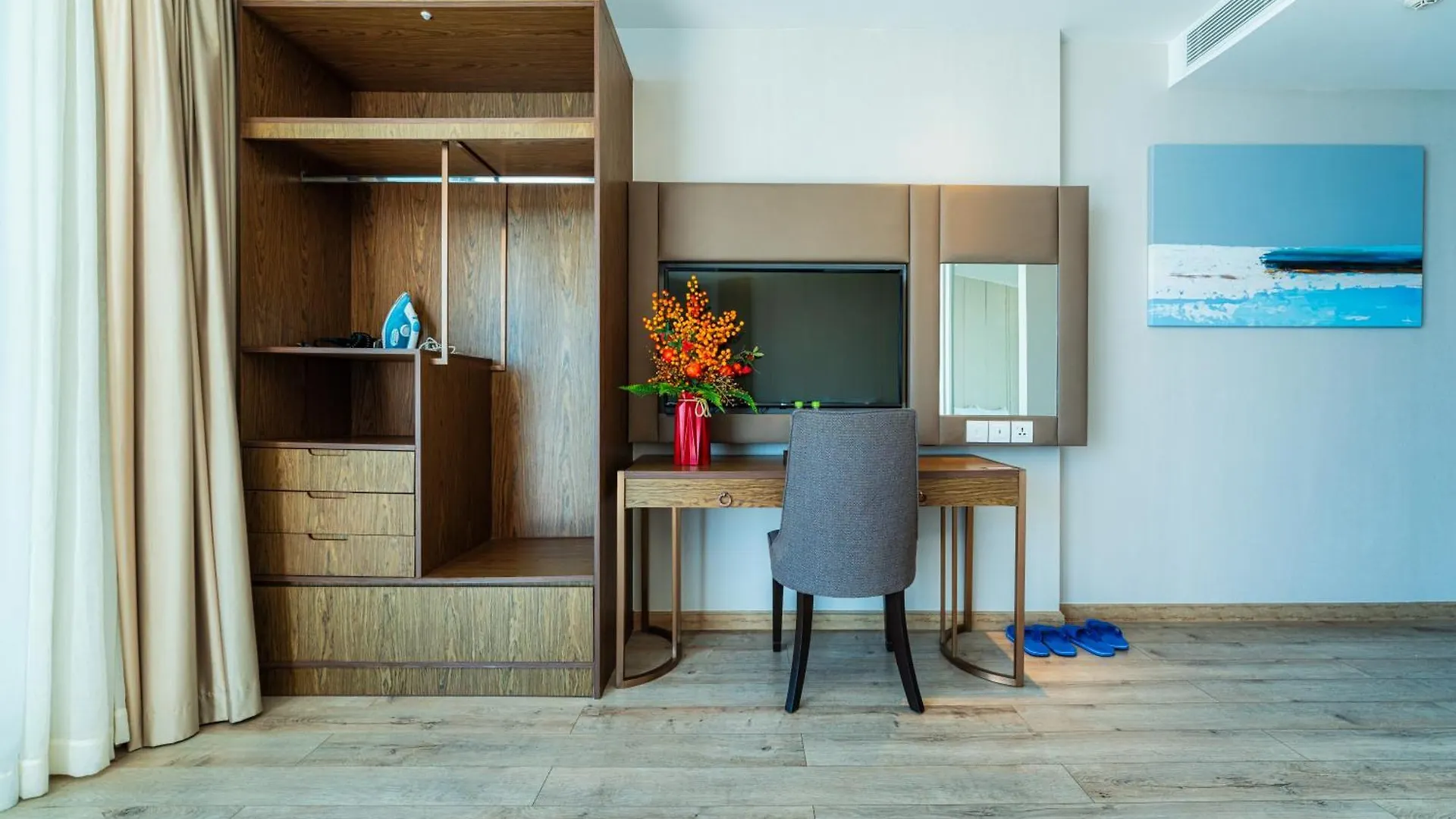 Best View Panorama Condotel Managed By Mlb Nha Trang