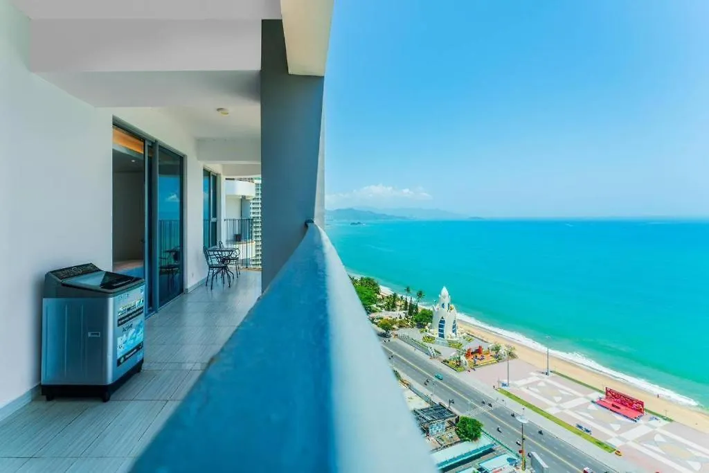 Best View Panorama Condotel Managed By Mlb Nha Trang 4*,