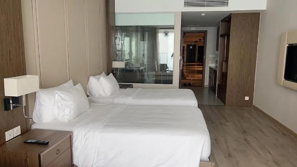 Best View Panorama Condotel Managed By Mlb 나트랑 호텔