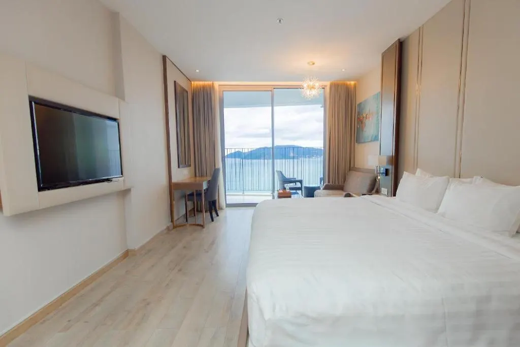 Best View Panorama Condotel Managed By Mlb 나트랑
